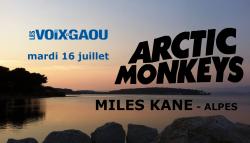 Du rock, des guitares et de la bière :  Arctic Monkeys et Miles Kane aux Voix du Gaou !