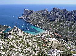 Limitation des accès aux calanques