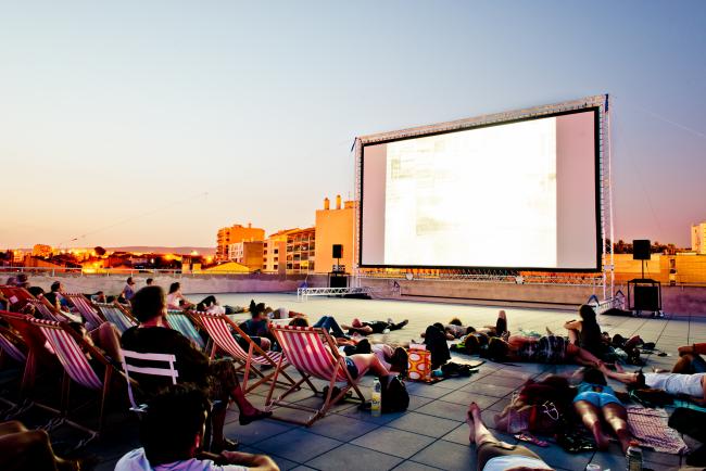 Marseille : les séances de cinéma en plein air de la Friche auront bien lieu !