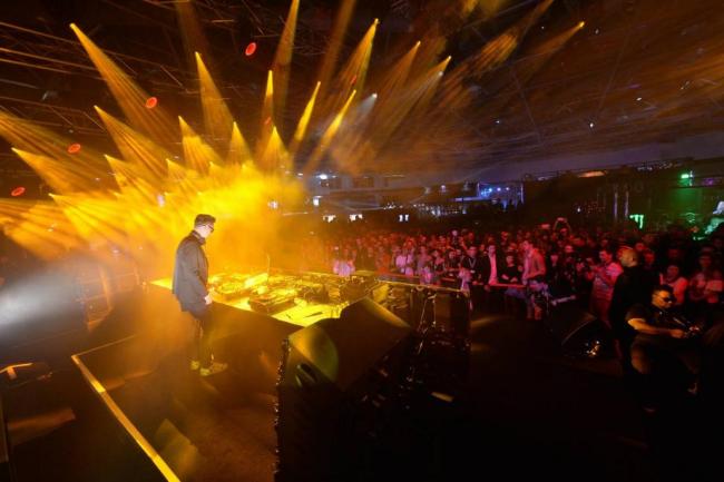 Kungs, Feder et Ofenbach en concert gratuit à Toulon