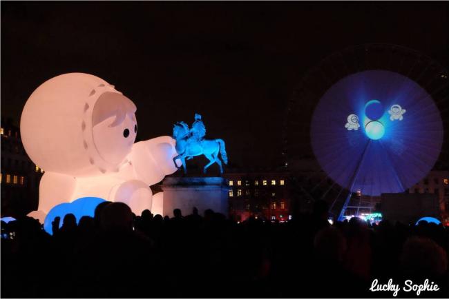 La fête des lumière dans une exposition itinérante