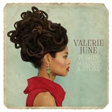 Valérie June 