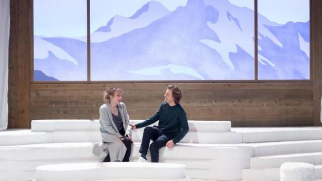 Snow Thérapie à l'Odéon : 3 questions à Alex Lutz