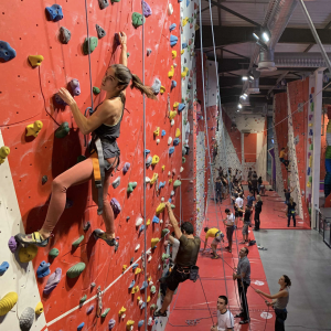 Bouc-bel-Air : Essayez l'escalade à Climb Up