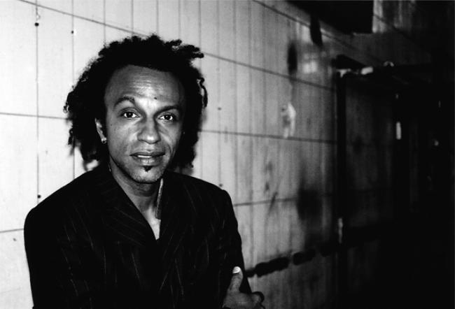 Salon-de-Provence : Manu Katché (Marseille Jazz)